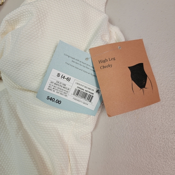 Shade & Shore Cream Twist Cut Out Cheeky One Piece Swimsuit Size S (4-6) - Picture 3 of 6